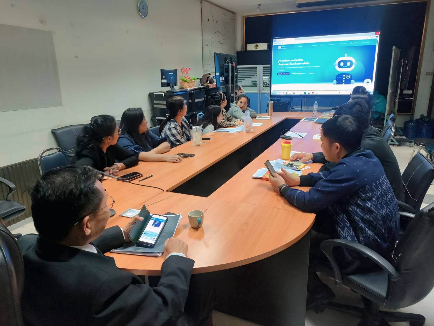 พช.อำนาจเจริญ :  ขับเคลื่อนการใช้งานระบบ CDD AI เสริมศักยภาพการทำงานพัฒนาชุมชน