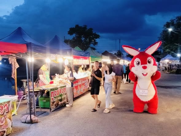 อำนาจเจริญ ขับเคลื่อนเศรษฐกิจฐานราก “ตลาดฮิมอ่าง” สร้างรายได้สู่ชุมชนอย่างต่อเนื่อง