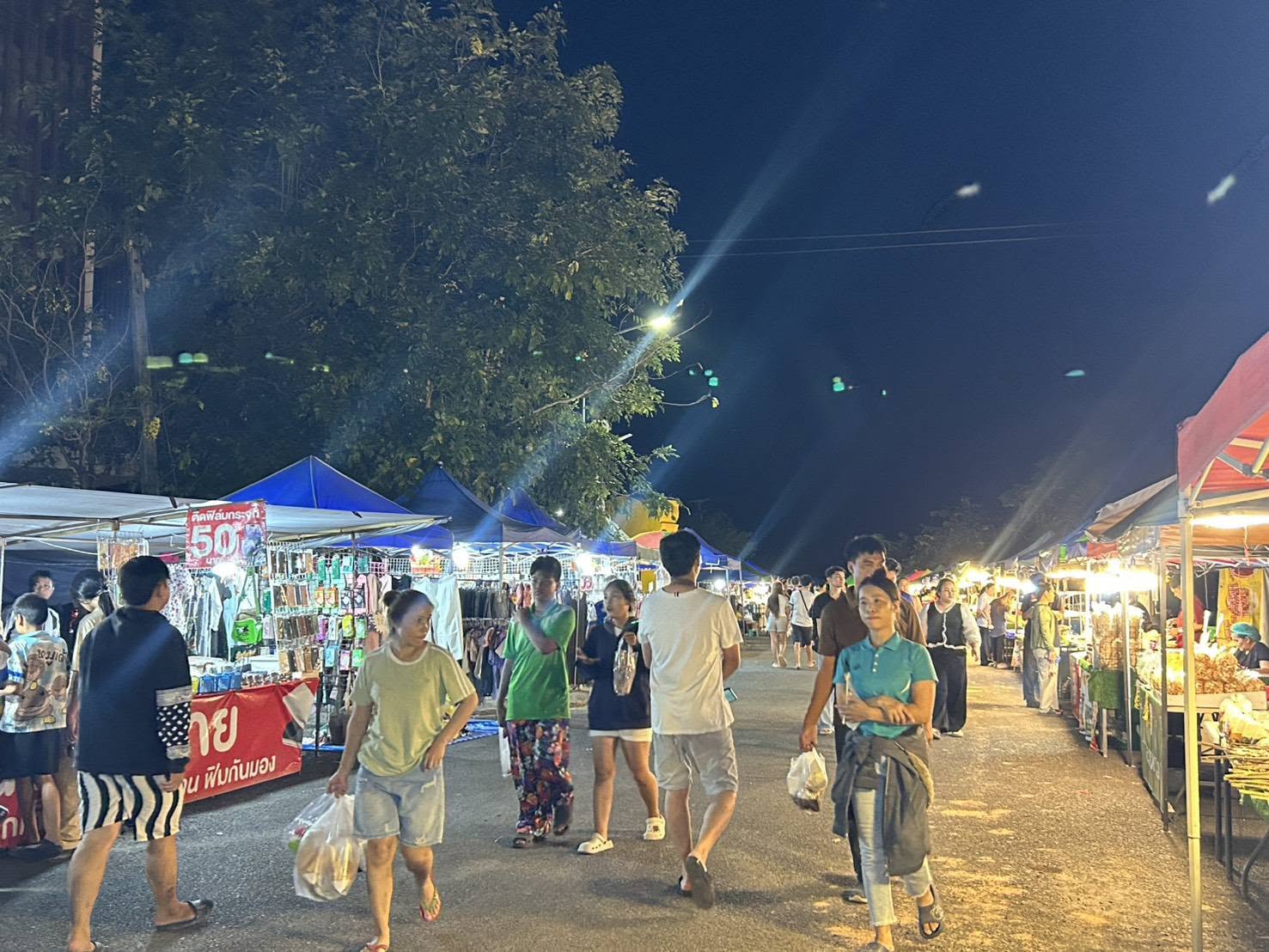 อำนาจเจริญ ขับเคลื่อนเศรษฐกิจฐานรากต่อเนื่อง ผ่าน “ตลาดฮิมอ่าง” สร้างโอกาสทางการตลาด สร้างรายได้สู่ชุมชน