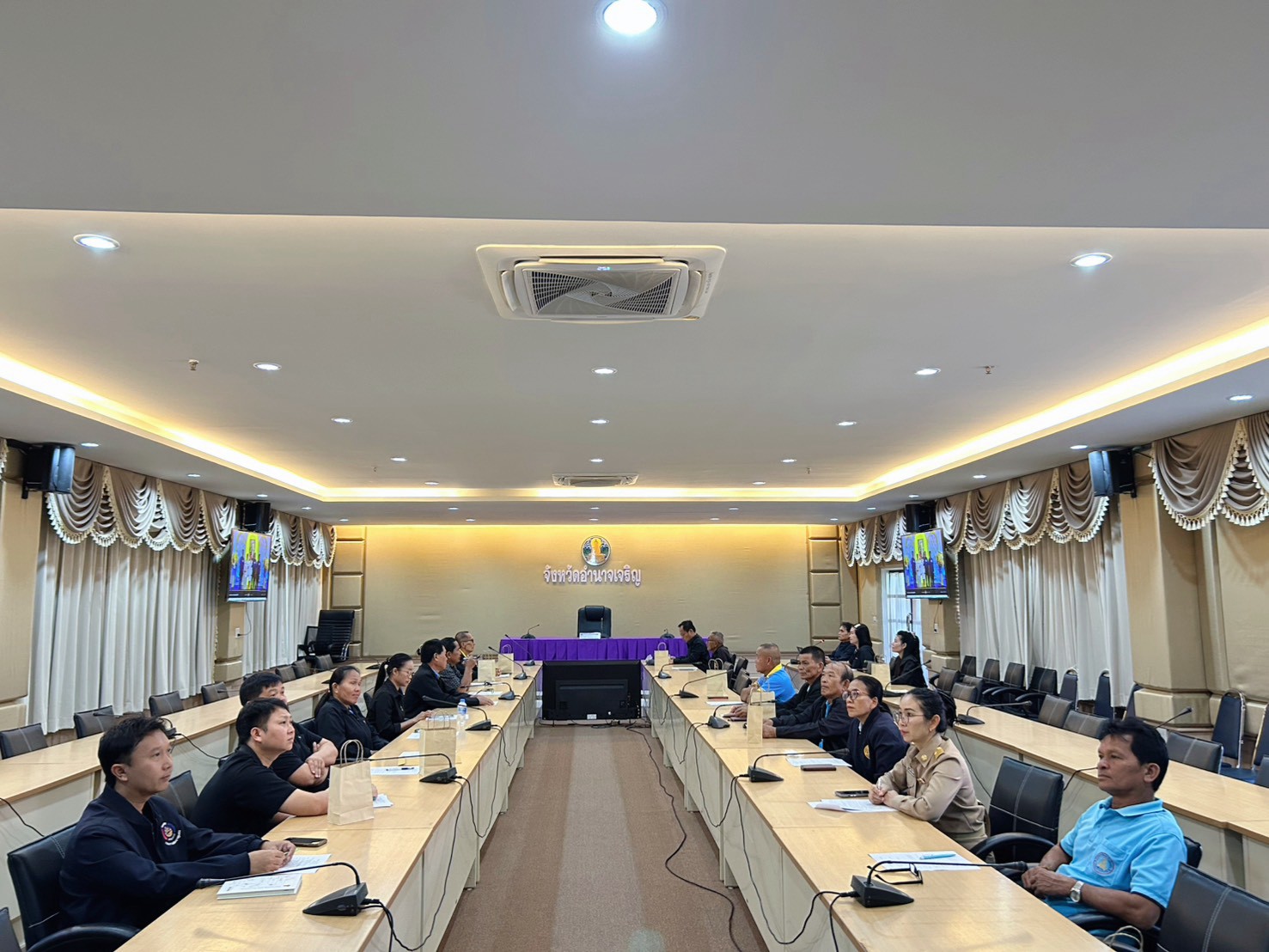 พช.อำนาจเจริญ ประชุมคณะกรรมการเครือข่ายกองทุนแม่ของแผ่นดินจังหวัดอำนาจเจริญ ครั้งที่ 2/2569 เตรียมขับเคลื่อนการป้องกันและแก้ไขปัญหายาเสพติด