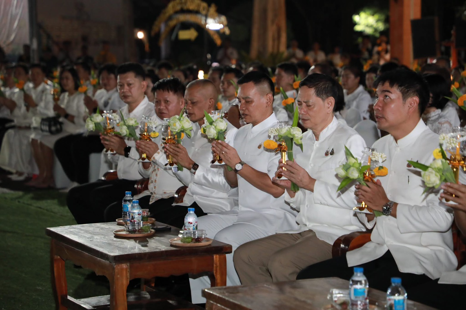 พช.อำนาจเจริญ ร่วมพิธีทำบุญและเวียนเทียน เนื่องในวันออกพรรษา ประจำปี 2569 ณ พุทธอุทยานพระมงคลมิ่งเมือง